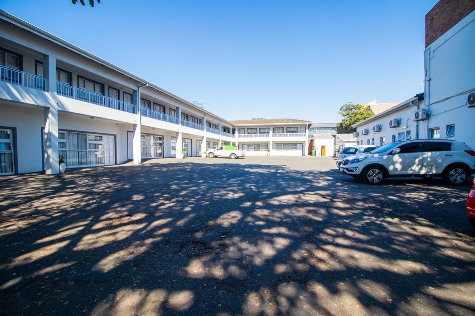 Bayside Hotel Pinetown New Germany Bagian luar foto