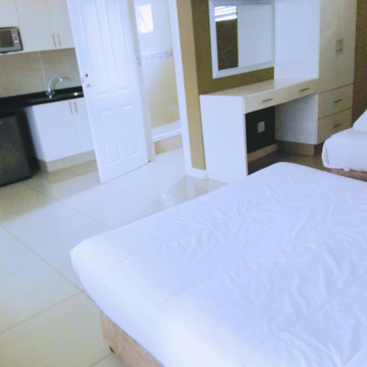 Bayside Hotel Pinetown New Germany Bagian luar foto